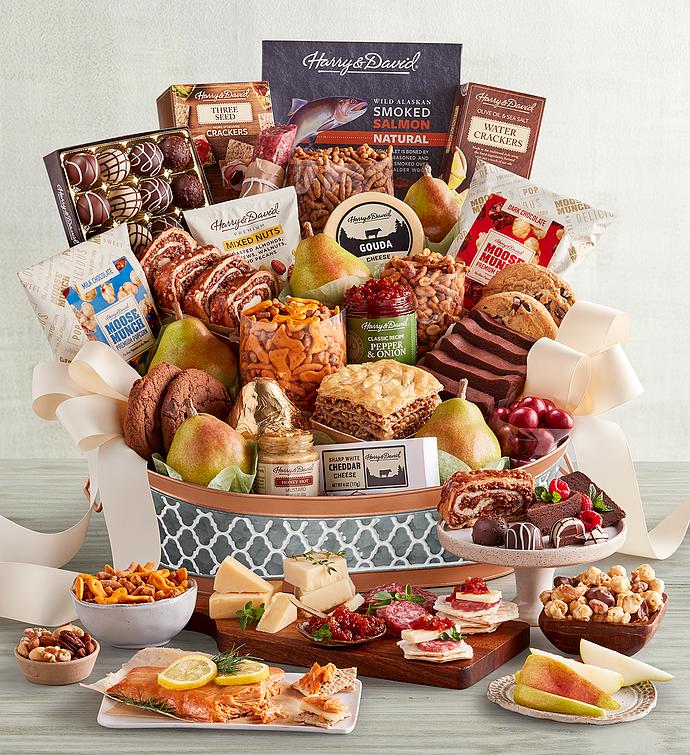 Summer Deluxe Hearthside Gift Basket
