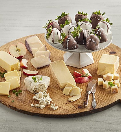 Award-Winning Cheeses with Gourmet Drizzled Strawberries™