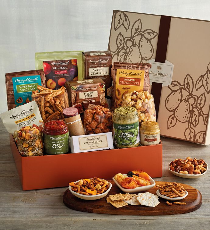 Deluxe Party Snack Box