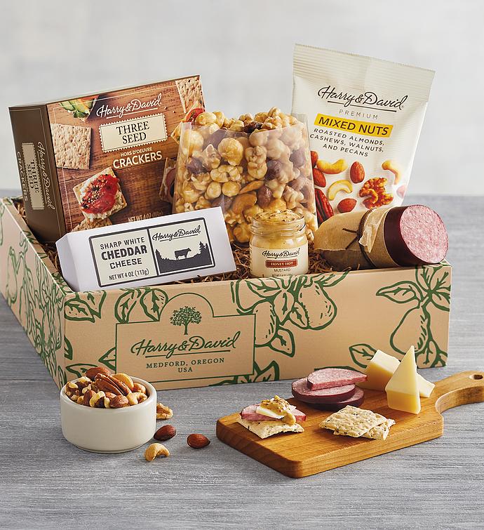 Grand Signature Gift Basket, Mixed Snacks