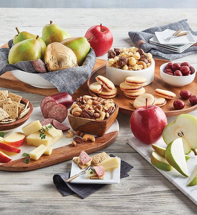 Bear Creek® Gift Box | Care Package | Harry & David