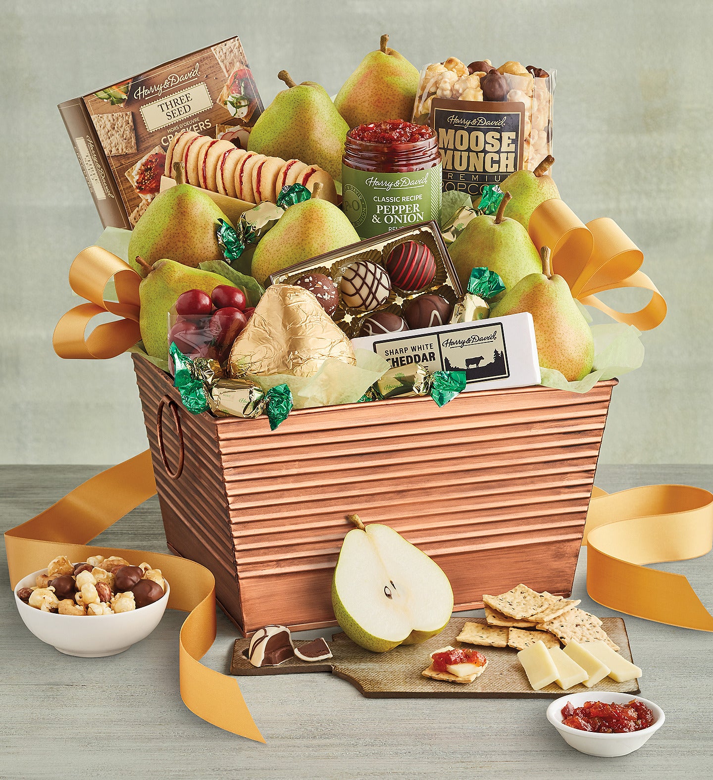 Design It Yourself - How To Make A Gourmet Italian Gift Basket - DeLallo