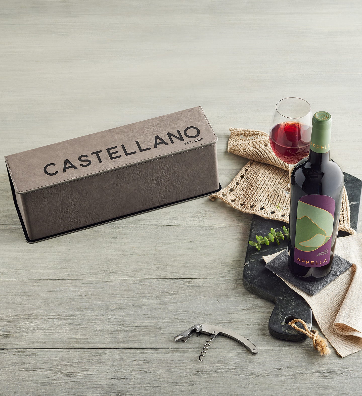 Customize this wonderful wine gift box set!