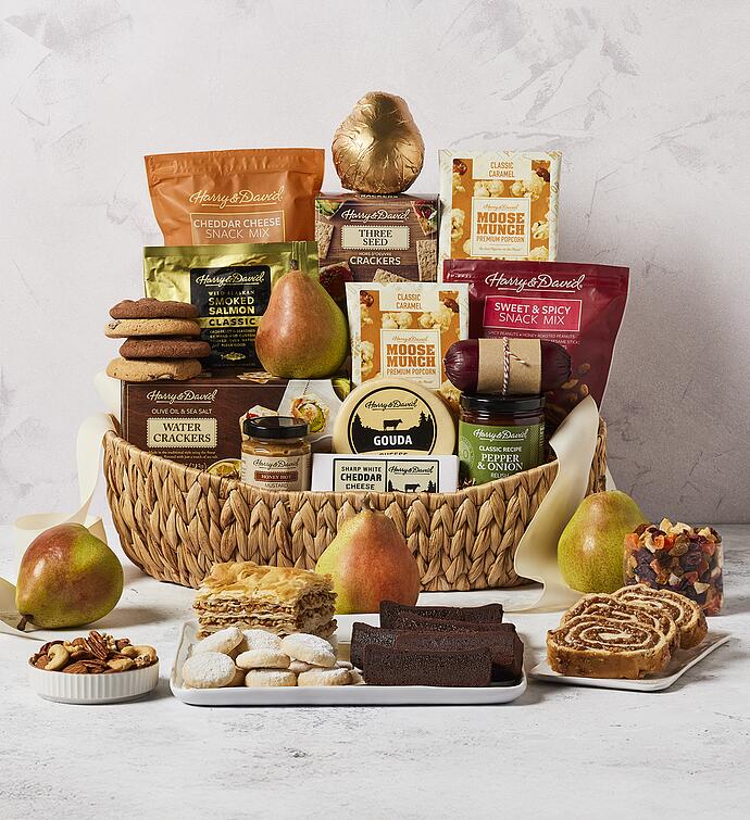 Summer Deluxe Hearthside Gift Basket