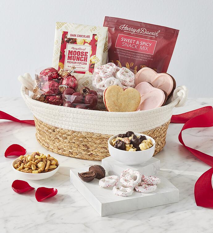 Deluxe Valentine&#x27;s Day Basket